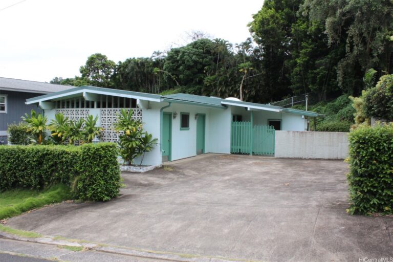 Just Listed! 44-140 Nanamoana Street, Kaneohe, HI